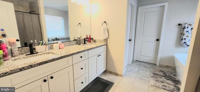 101 INDIAN HILLS RD, Locust Grove, VA 22508