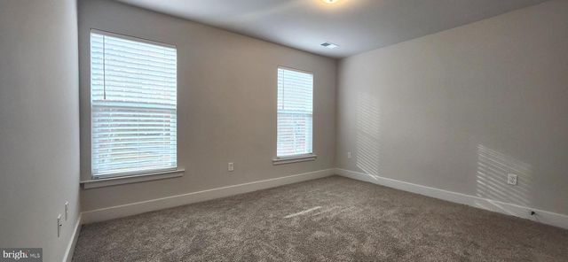 101 INDIAN HILLS RD, Locust Grove, VA 22508