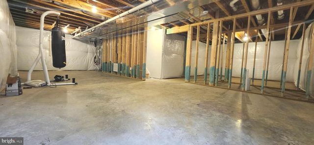 101 INDIAN HILLS RD, Locust Grove, VA 22508