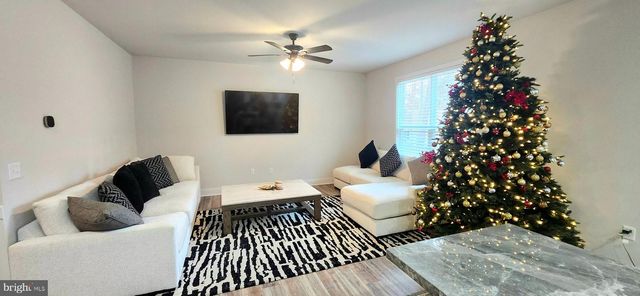 101 INDIAN HILLS RD, Locust Grove, VA 22508