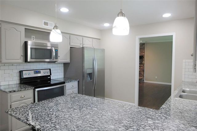 13430 W 106th Street, Overland Park, KS 66215