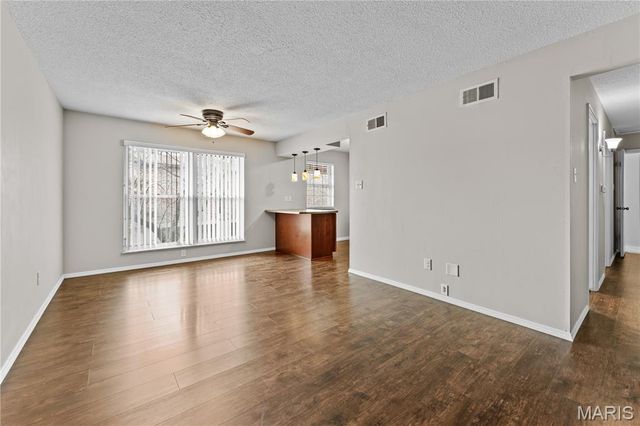 11709 Casa Grande Drive E, St Louis, MO 63146