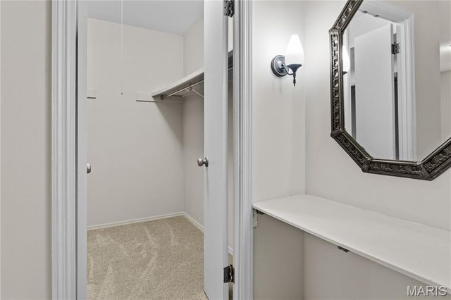 11709 Casa Grande Drive E, St Louis, MO 63146