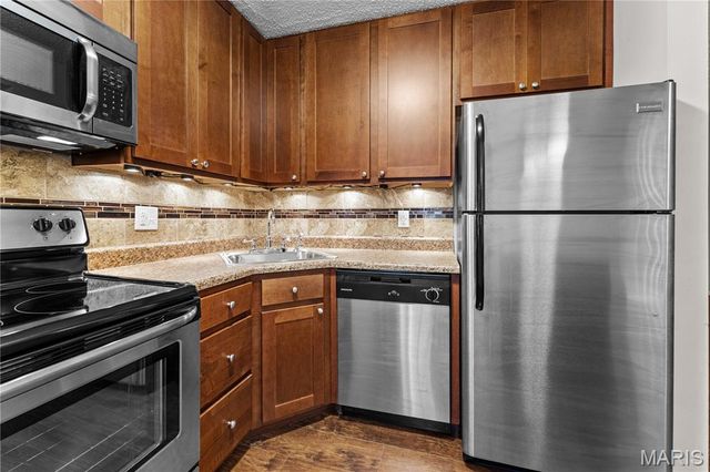 11709 Casa Grande Drive E, St Louis, MO 63146