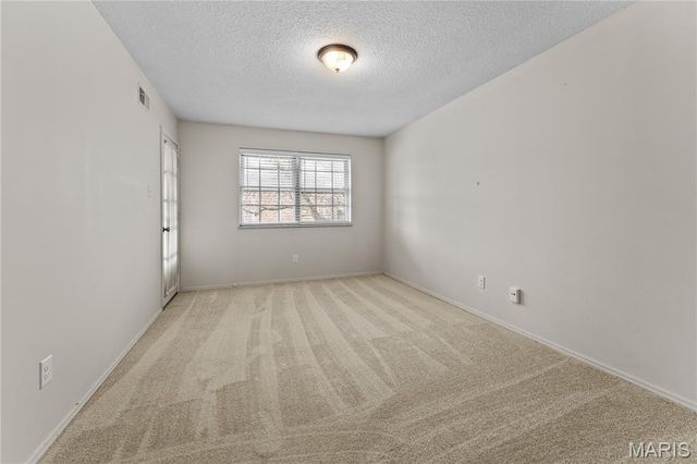 11709 Casa Grande Drive E, St Louis, MO 63146