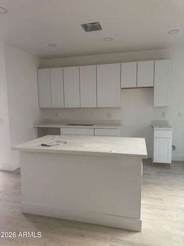 956 N 4th Street A & B, Coolidge, AZ 85128