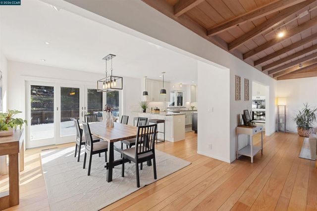 15 15 Aspinwall Ct, Orinda, CA 94563