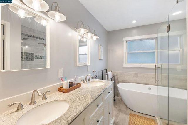 15 15 Aspinwall Ct, Orinda, CA 94563