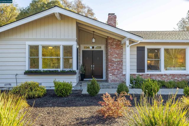 15 15 Aspinwall Ct, Orinda, CA 94563