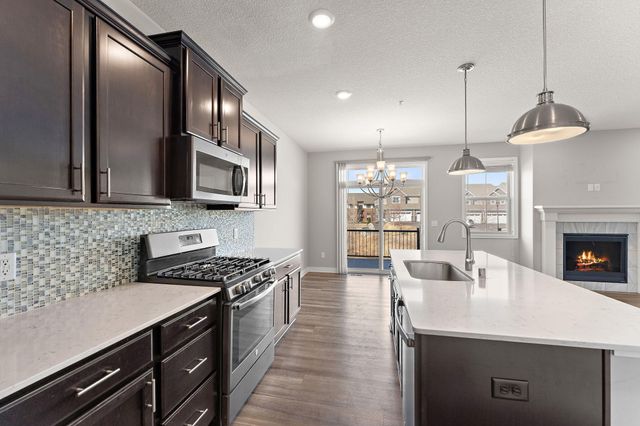 4363 Corn Silk Lane, Woodbury, MN 55129