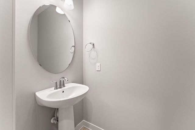 4363 Corn Silk Lane, Woodbury, MN 55129