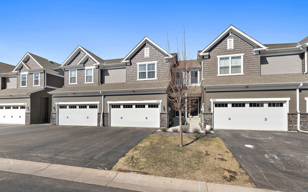 4363 Corn Silk Lane, Woodbury, MN 55129