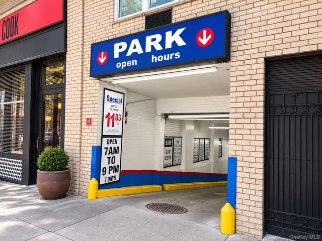 153 East 57th St 21B, New York (manhattan), NY 10022