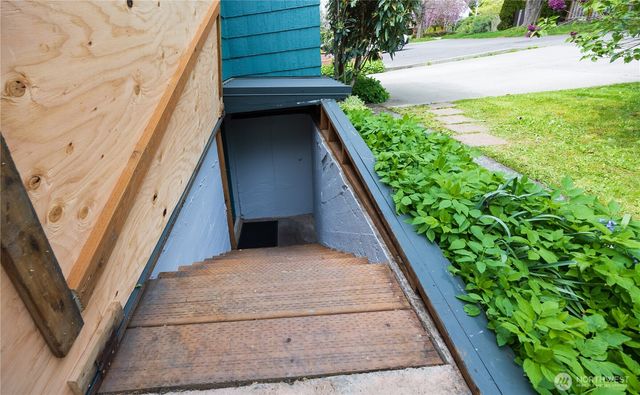 1715 H Street, Bellingham, WA 98225