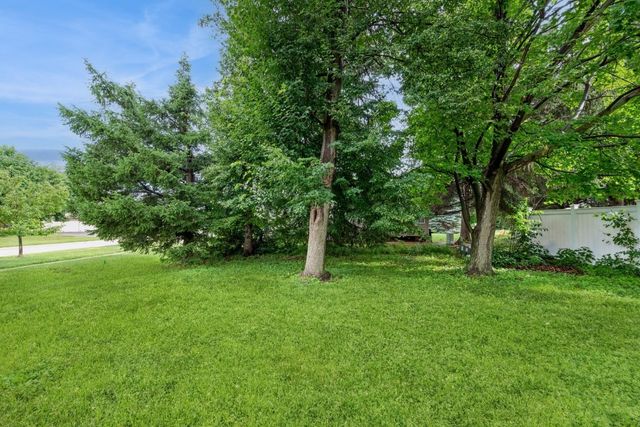 3524 Swallow Court NE, Cedar Rapids, IA 52402