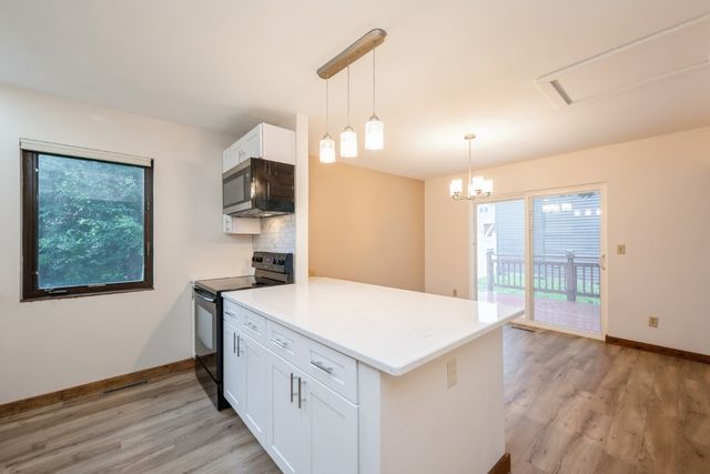 3524 Swallow Court NE, Cedar Rapids, IA 52402