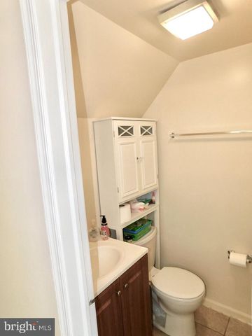 66 CHATHAM CT, Hightstown, NJ 08520