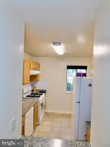 66 CHATHAM CT, Hightstown, NJ 08520