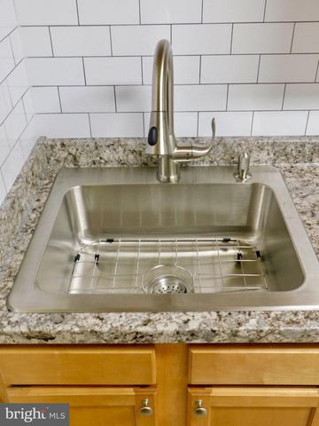 66 CHATHAM CT, Hightstown, NJ 08520