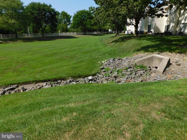 66 CHATHAM CT, Hightstown, NJ 08520