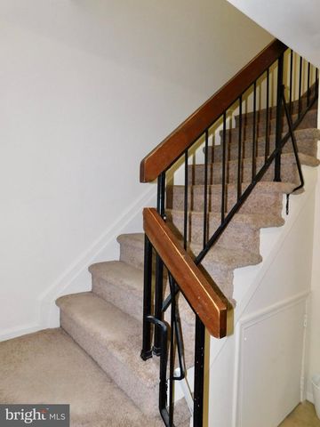 66 CHATHAM CT, Hightstown, NJ 08520