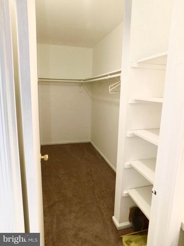 66 CHATHAM CT, Hightstown, NJ 08520