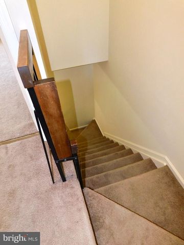66 CHATHAM CT, Hightstown, NJ 08520