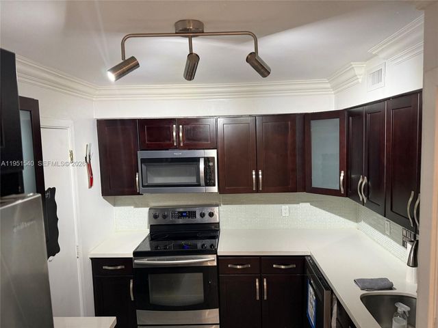 6770 Indian Creek Dr 11D, Miami Beach, FL 33141