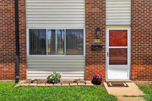 9191 Villaridge Court, Affton, MO 63123