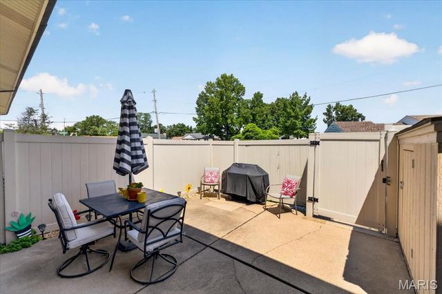 9191 Villaridge Court, Affton, MO 63123