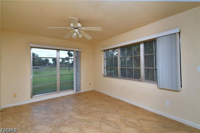 9 Park Lane CIR, Lehigh Acres, FL 33936