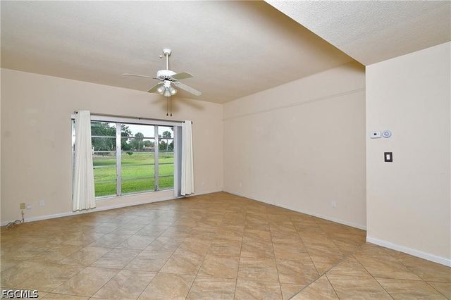 9 Park Lane CIR, Lehigh Acres, FL 33936