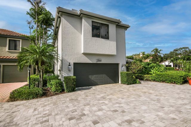 13615 Verde Way, Palm Beach Gardens, FL 33410