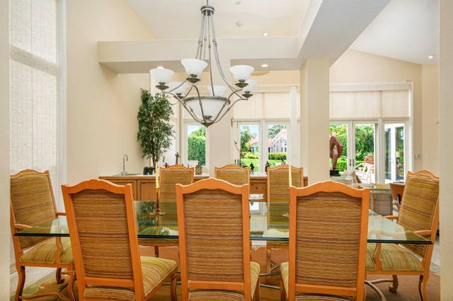 13615 Verde Way, Palm Beach Gardens, FL 33410