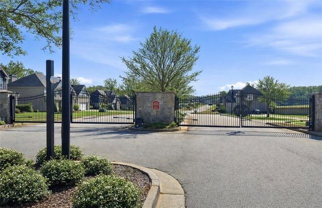 321 Usher Lane, Locust Grove, GA 30248