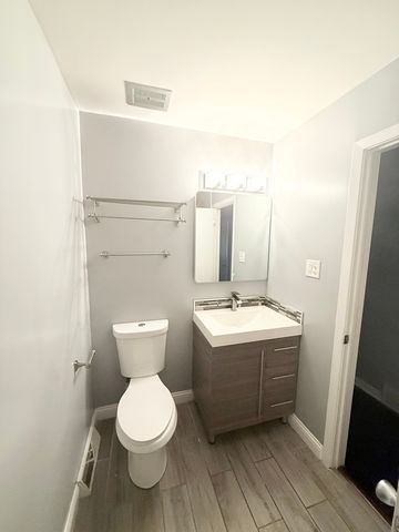 17125 Cregier Avenue, South Holland, IL 60473