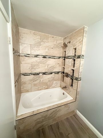 17125 Cregier Avenue, South Holland, IL 60473