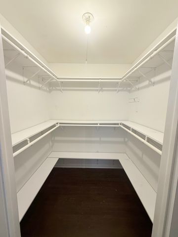 17125 Cregier Avenue, South Holland, IL 60473