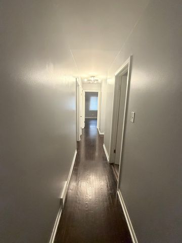 17125 Cregier Avenue, South Holland, IL 60473