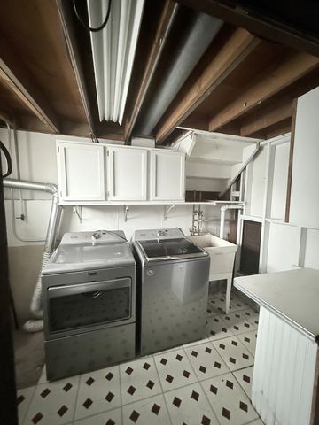 17125 Cregier Avenue, South Holland, IL 60473