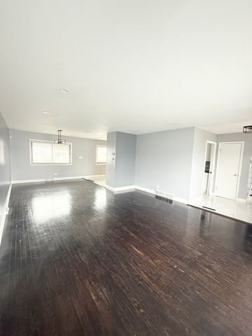 17125 Cregier Avenue, South Holland, IL 60473