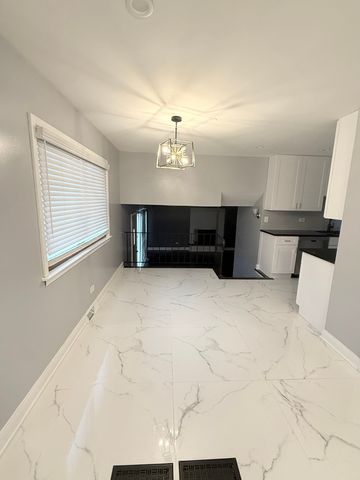 17125 Cregier Avenue, South Holland, IL 60473