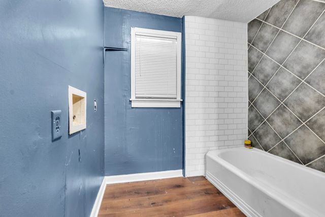 1594 MAPLEWOOD ST, Memphis, TN 38108