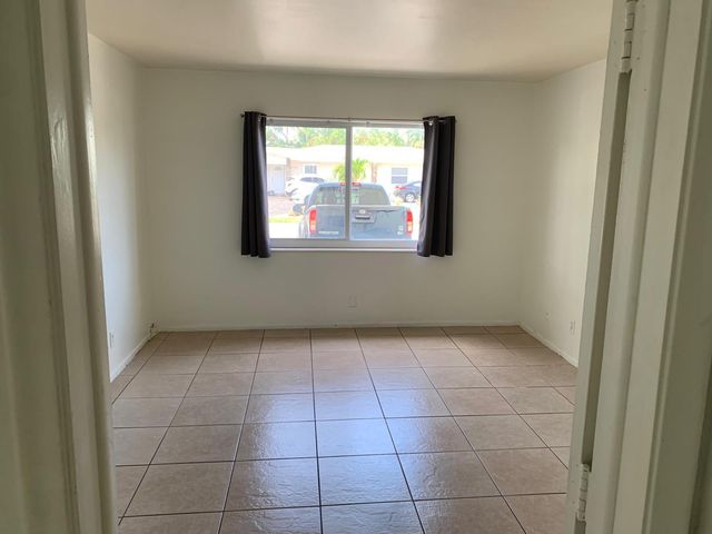 2624 NE 32nd Street 104, Fort Lauderdale, FL 33306