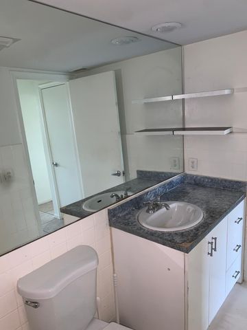 2624 NE 32nd Street 104, Fort Lauderdale, FL 33306