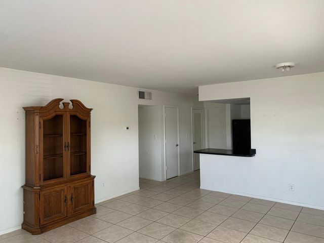 2624 NE 32nd Street 104, Fort Lauderdale, FL 33306