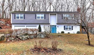 826 Quarter Mile Road, Orange, CT 06477