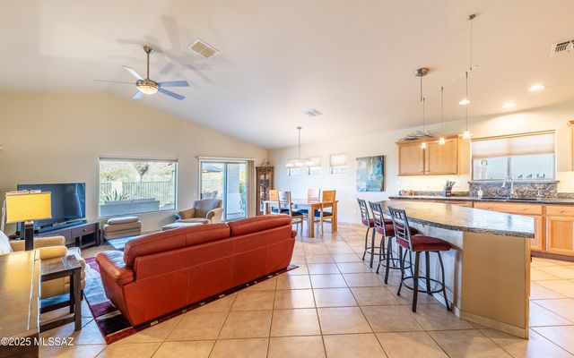 5312 W Tortolita Flats Lane, Marana, AZ 85658