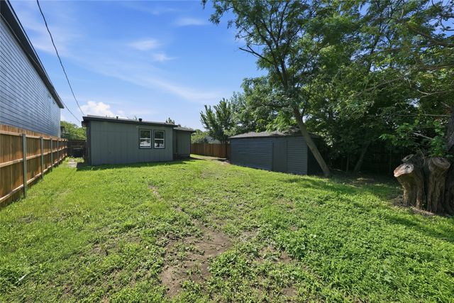 221 16th Street, Grand Prairie, TX 75050