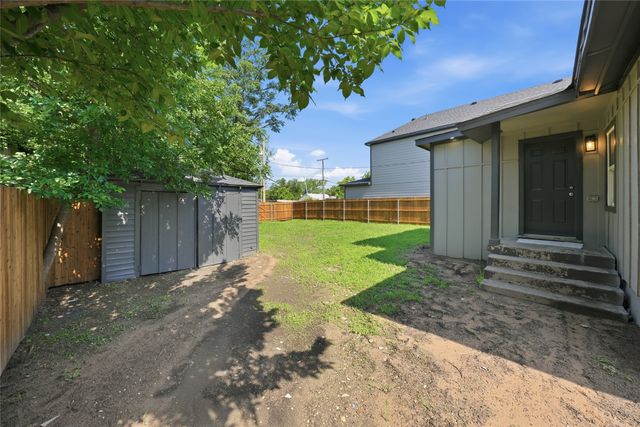 221 16th Street, Grand Prairie, TX 75050